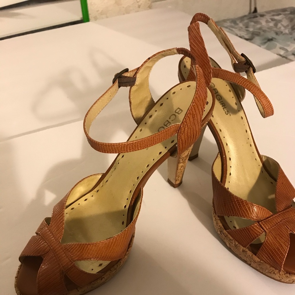 BCBGIRLS HIGH OPEN HEELS